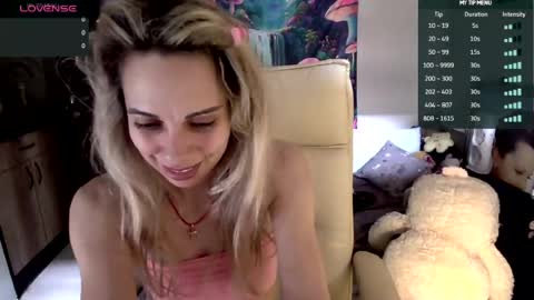 lady_smile69 online show from July 19, 8:29 am