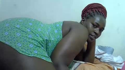 Snapshot of lady_veee chatting on March 2, 9:38 am vivi online show from March 2, 9:38 am