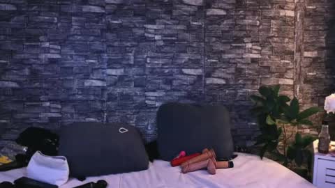 Jenny online show from May 15, 7:59 am