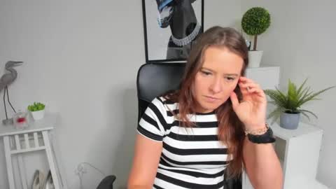 ALESSA online show from June 25, 5:45 am