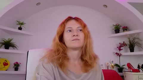 Sima Ladybigsmile online show from September 16, 5:52 am