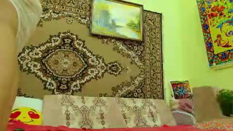 Sima Ladybigsmile online show from July 7, 7:29 pm