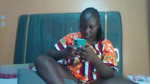 lindah32 online show from March 2, 6:15 pm