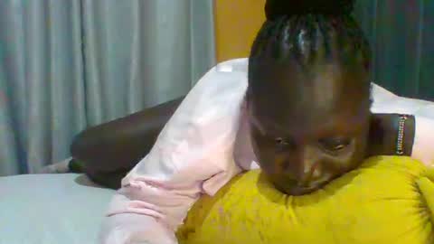 lindah32 online show from July 14, 11:32 pm