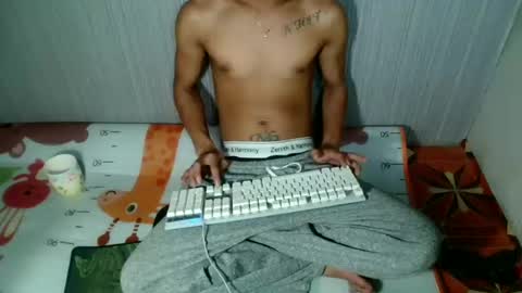 ladybugxoxo007 online show from July 30, 9:52 am