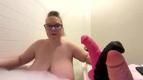 LadyCherieLynn online show from April 8, 2:06 pm