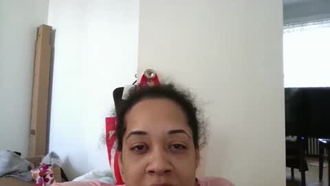 Snapshot of ladycinnabon chatting on January 3, 2:40 pm Stephanie online show from January 3, 2:40 pm