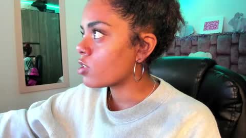 Snapshot of ladydanniela chatting on December 19, 3:18 am leidy daniela online show from December 19, 3:18 am