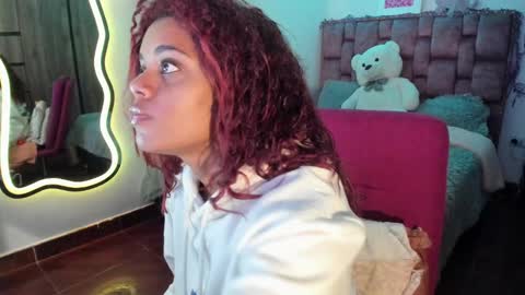 Snapshot of ladydanniela chatting on February 18, 9:32 am leidy daniela online show from February 18, 9:32 am