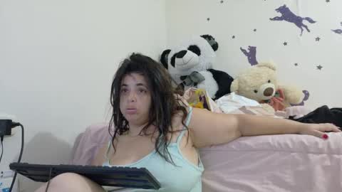 Snapshot of ladydeathz chatting on September 19, 10:54 pm ladydeathz online show from September 19, 10:54 pm