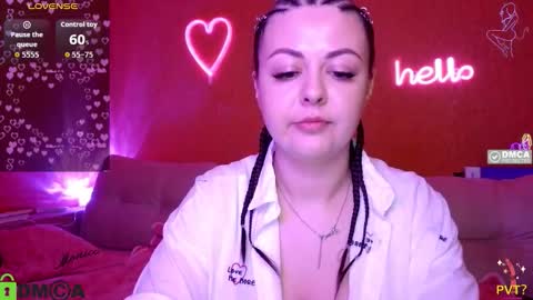 Snapshot of ladydrammer chatting on February 11, 8:25 pm LadyDrummer online show from February 11, 8:25 pm