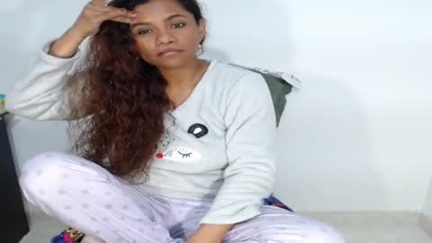 lady online show from March 2, 5:08 am