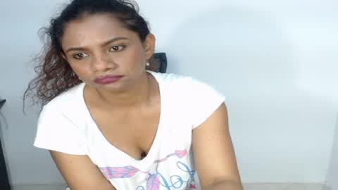 lady online show from April 7, 3:34 pm