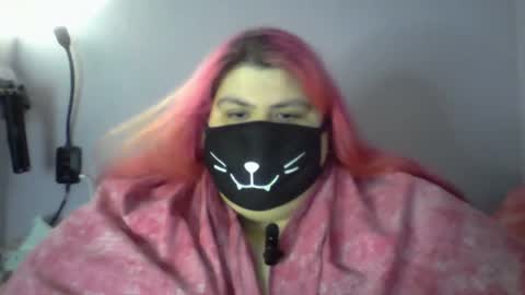 Snapshot of ladykitsunebig chatting on May 11, 6:05 pm ladykitsunebig online show from May 11, 6:05 pm