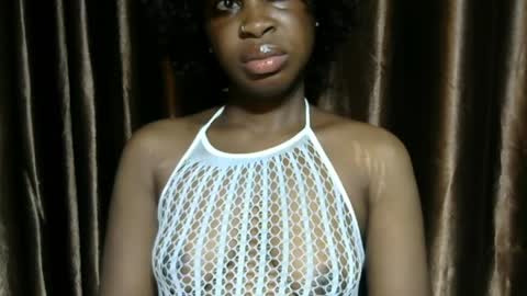 Snapshot of ladylilasexy chatting on May 18, 11:05 am sexylila online show from May 18, 11:05 am