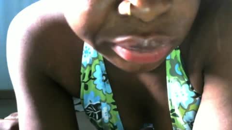 Snapshot of ladylilasexy chatting on May 27, 11:51 am sexylila online show from May 27, 11:51 am