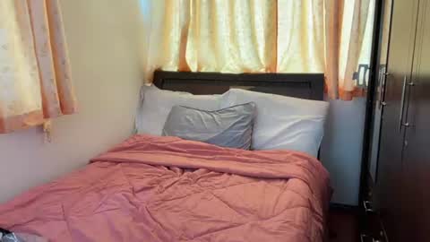 Snapshot of ladylollipop_marls chatting on July 6, 5:37 am ladylollipop_marls online show from July 6, 5:37 am