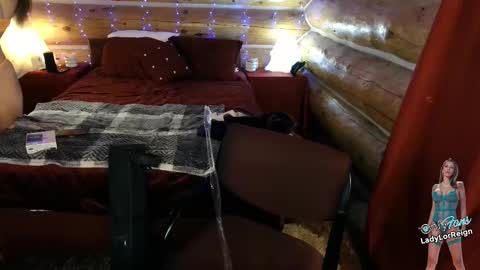 ladylorreign online show from January 8, 8:55 pm