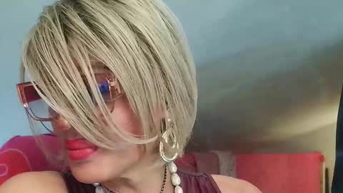 Oxana online show from March 29, 2:00 am