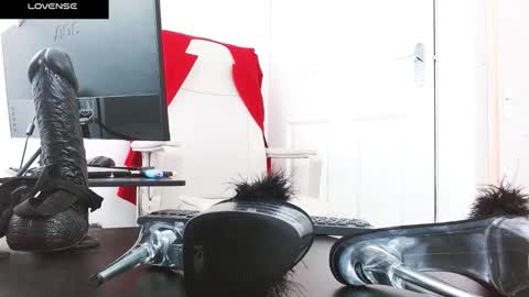 MistressMILA online show from October 10, 5:45 pm