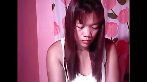 ladysweet4u69 online show from May 28, 7:55 pm