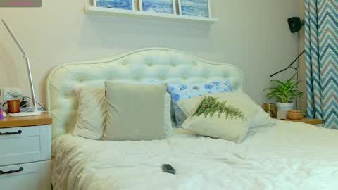 Snapshot of ladysweetwife chatting on February 15, 2:19 am Maria online show from February 15, 2:19 am