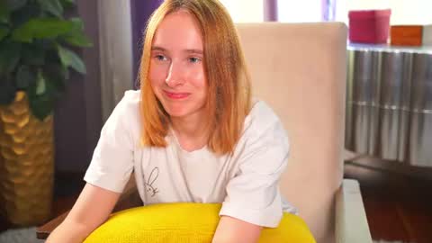 Snapshot of laelneizer chatting on June 15, 8:16 am laelneizer online show from June 15, 8:16 am