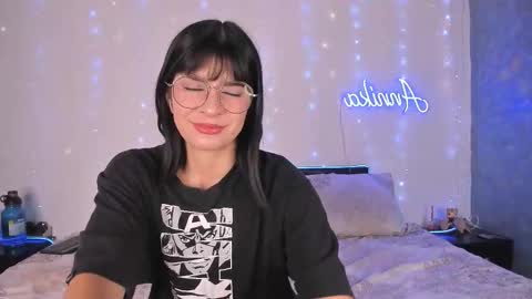 Snapshot of laena_arryn chatting on March 16, 8:57 pm Laena Arryn online show from March 16, 8:57 pm