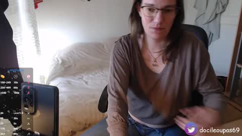 Lea online show from February 14, 1:40 pm