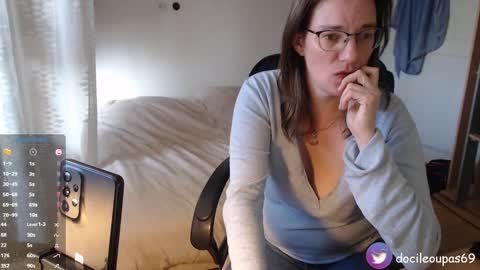 Lea online show from February 17, 12:48 pm