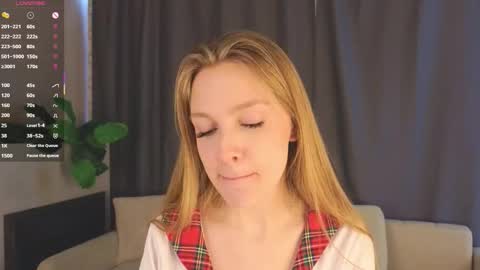 Lilia online show from February 19, 6:42 am