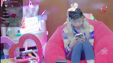 Snapshot of laflakita21 chatting on April 4, 11:13 pm Skinnygirl online show from April 4, 11:13 pm