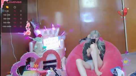 Snapshot of laflakita21 chatting on May 15, 10:50 pm Skinnygirl online show from May 15, 10:50 pm