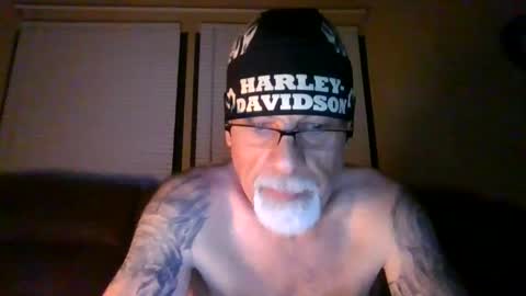 laidbackluxury online show from May 18, 4:07 am