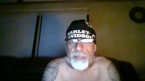 laidbackluxury online show from May 30, 8:00 am