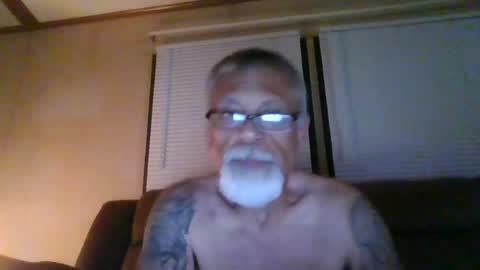 Snapshot of laidbackluxury chatting on June 27, 6:29 am laidbackluxury online show from June 27, 6:29 am