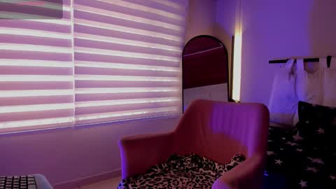 Snapshot of laila__sub chatting on February 7, 1:26 pm Laila online show from February 7, 1:26 pm