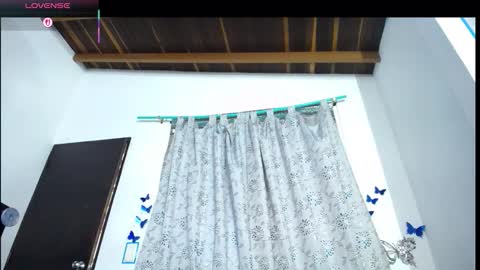 Snapshot of laila_laly chatting on March 13, 3:18 pm Leila Laly online show from March 13, 3:18 pm