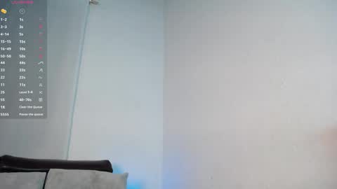Snapshot of lailamayers chatting on May 22, 2:51 am Laila online show from May 22, 2:51 am