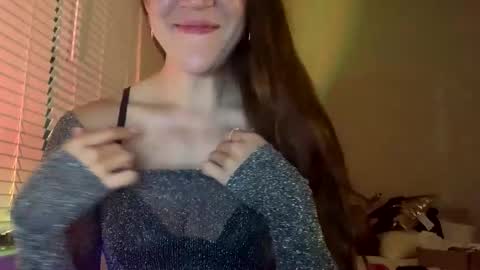 Lainey online show from March 21, 3:00 am