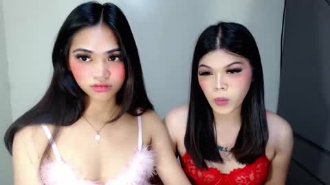 laire online show from April 13, 5:57 am