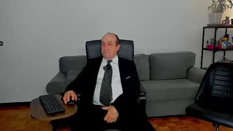 lajose52 online show from June 14, 2:41 pm