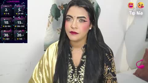 Snapshot of lakshmirani617378 chatting on May 18, 12:33 pm Laskhmirani online show from May 18, 12:33 pm