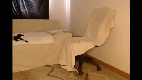 LalaMy online show from April 11, 7:45 am