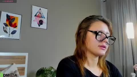 Snapshot of lally_blaze chatting on June 15, 11:23 am Lally online show from June 15, 11:23 am
