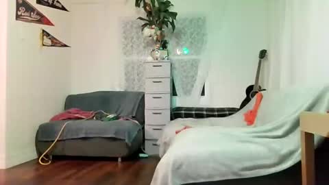 LALOVE99 online show from September 23, 1:30 am