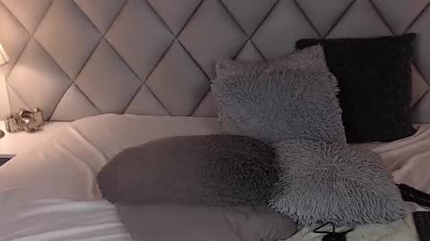 Snapshot of lalycastro chatting on January 19, 1:53 am Laly Castro online show from January 19, 1:53 am