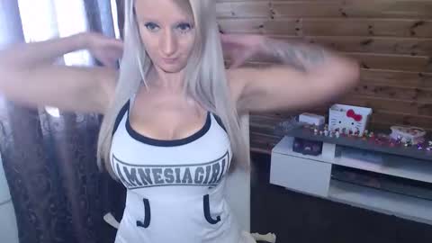 LaMadrina006 online show from February 13, 9:16 am