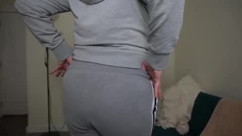 La Marquesa online show from February 3, 2:53 am