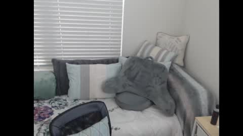 Snapshot of lamarrsvisions chatting on October 8, 5:10 pm Nikki LaMarr online show from October 8, 5:10 pm